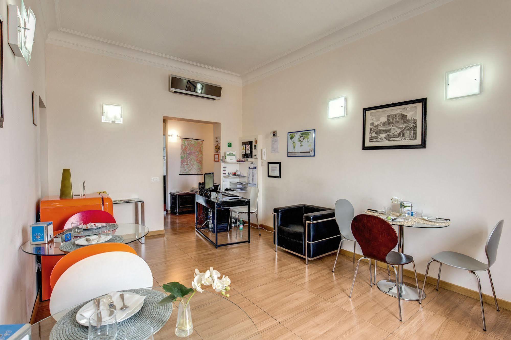 Bon Ton Design Rooms By Dot Suites Casa de hóspedes